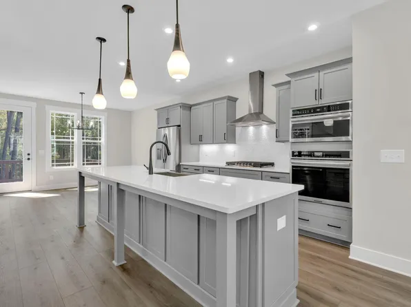 507 Plumleaf Ln, Durham, NC 27703