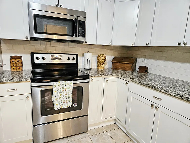 1330 White Oak Dr #1332 — Photo 4