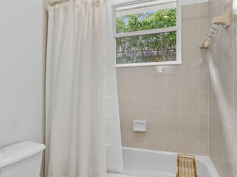4693 Sugar Beach Way — Photo 40