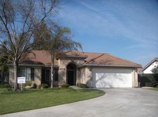 5500 W La Vida Ct, Visalia, CA 93277