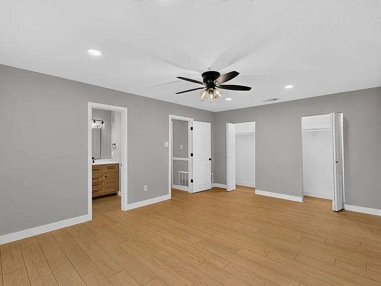 1600 Crimson Ct — Photo 26