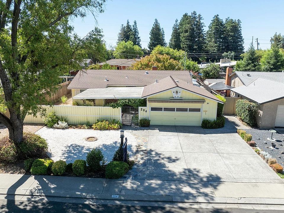 1st image of 204 Ribier Ave