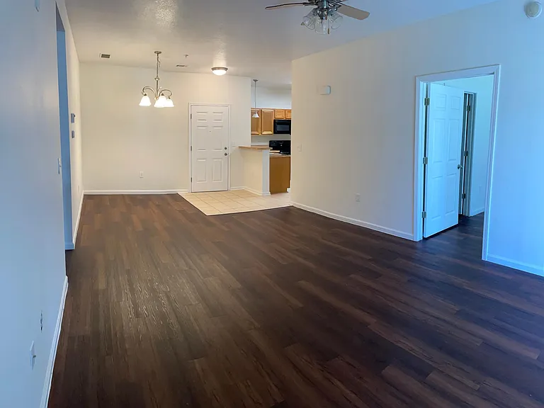 6984 Ortega Woods Dr — Photo 6