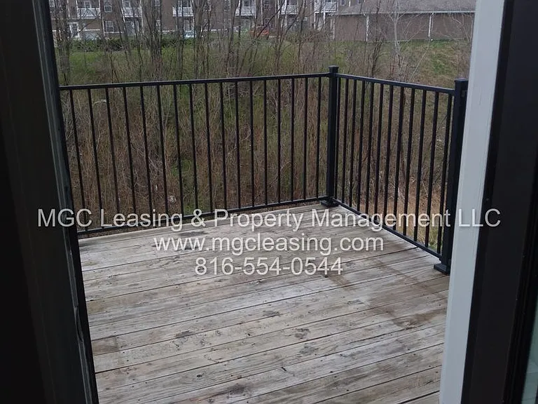 3-9 NE 93rd St — Photo 43
