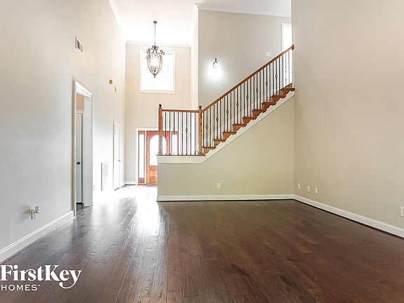 3rd image of 508 Park Lake Ln