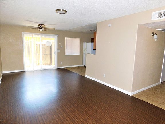 2nd image of 2846 N 46th Ave APT 6