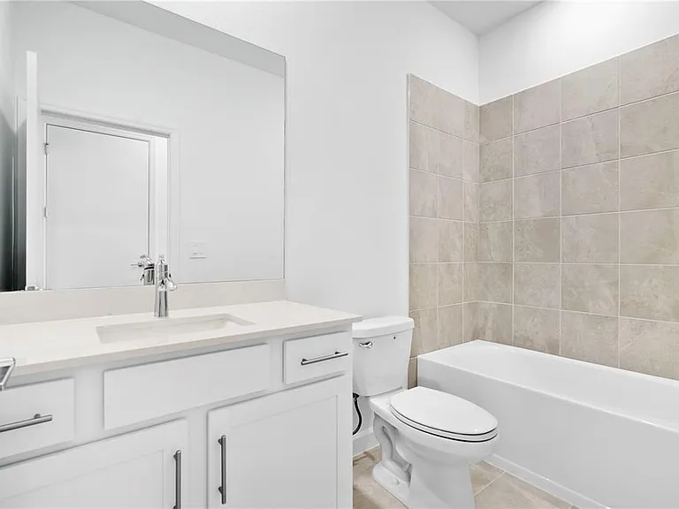 14735 Bluewater Rd — Photo 5