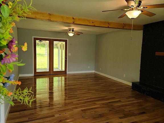 front living room
