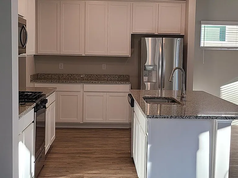 3204 Lake Barkley Way — Photo 3