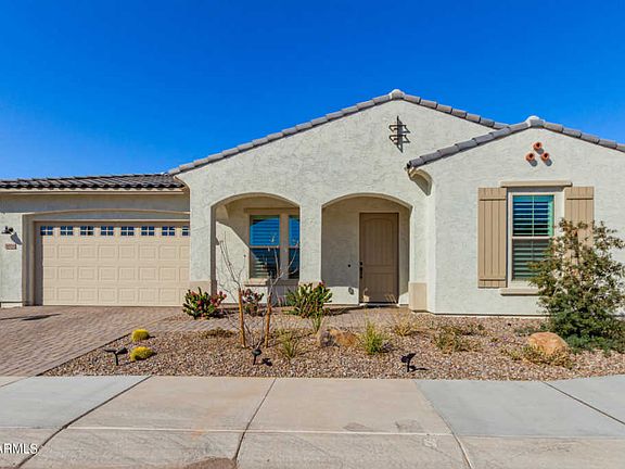 2nd image of 3008 E Robin Ln