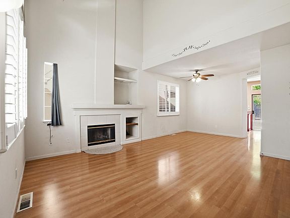 3rd image of 2427 Bramble Way