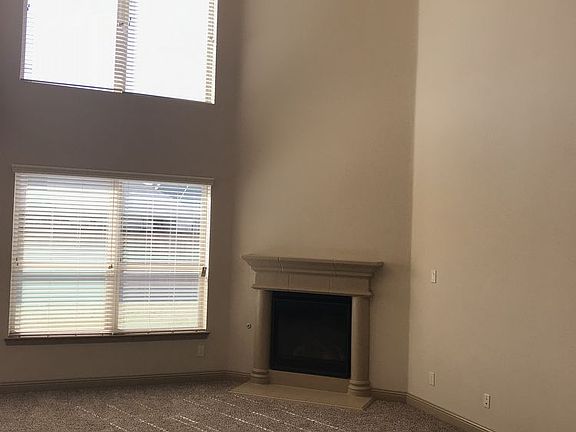 4th image of 2405 Grant Park Way