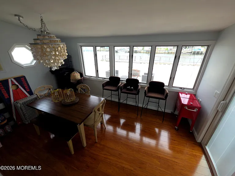129 E Raritan Dr — Photo 12