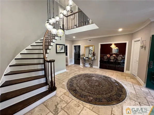 7 Golden Pond Dr, Milltown, NJ 08850