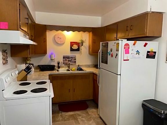 2nd image of 629 1st Ave W #8