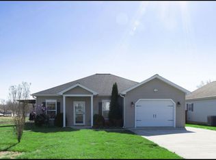 140 Keeneland Ct, Paducah, KY 42001