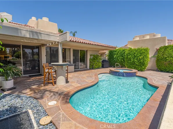 228 W Kavenish Dr, Rancho Mirage, CA 92270