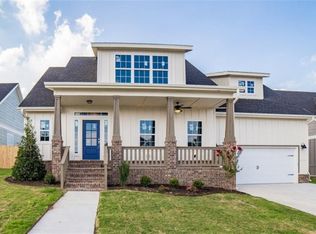 1002 Charing Cross, Cave Springs, AR 72718