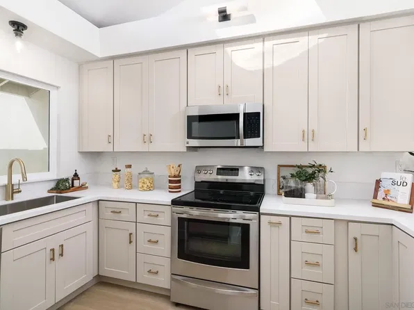 4849 Flying Cloud Way, Carlsbad, CA 92008