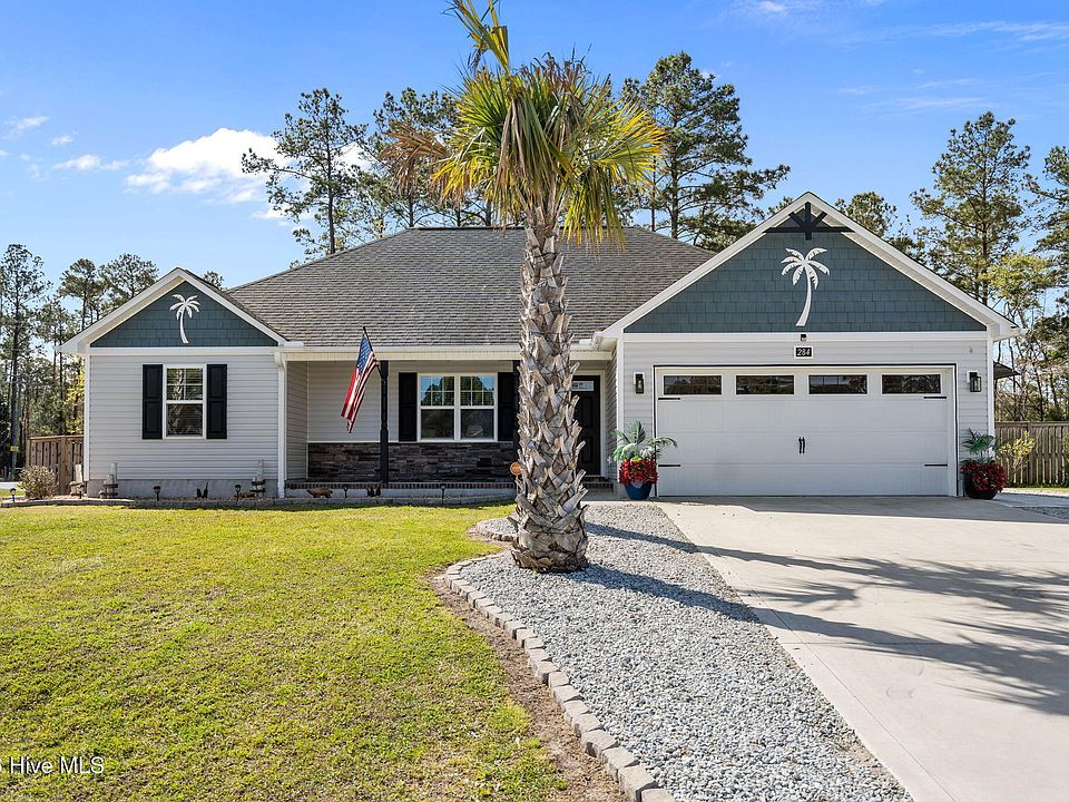 1st image of 284 Breakwater Drive
