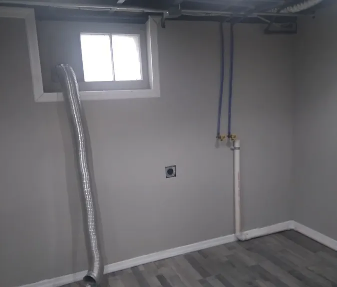 427 E Weber St — Photo 16
