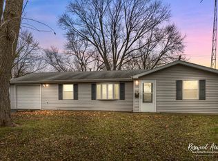 238 N Levasseur Ave, Bourbonnais, IL