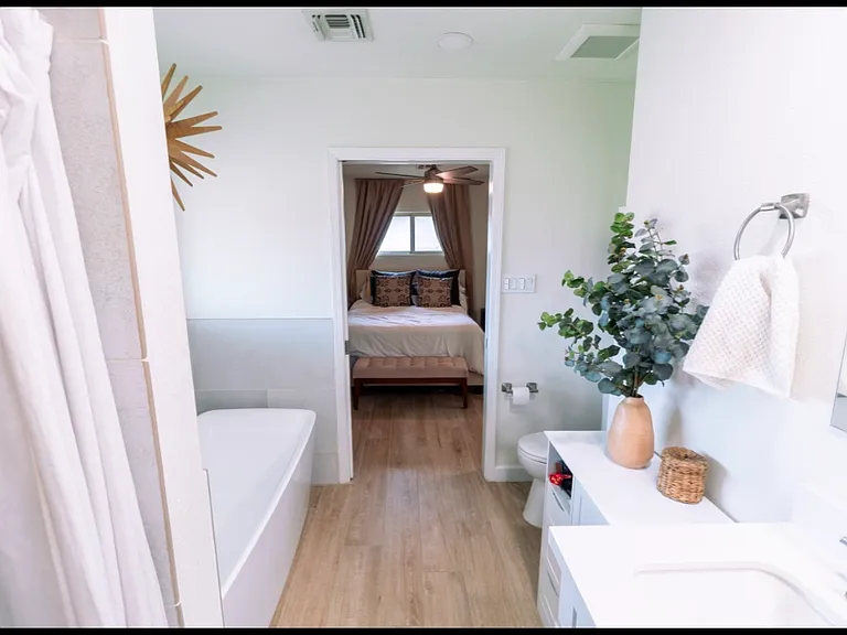 7244 E Coronado Rd — Photo 11