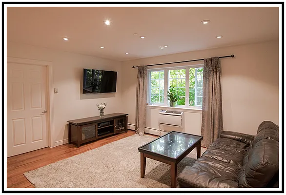 Sold by Keller Williams Realty Landmark II | media 30