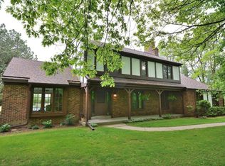 1040 Kings Rd, Hartford, WI 53027