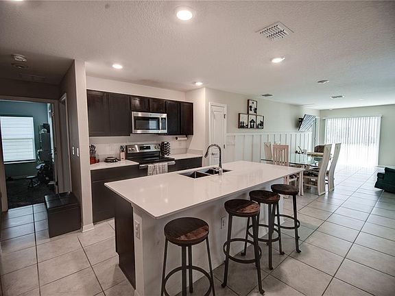 4th image of 4302 SUNNY CREEK PLACE