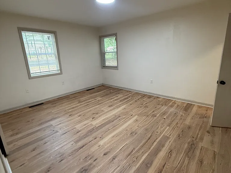 520 Oakhill Dr — Photo 17