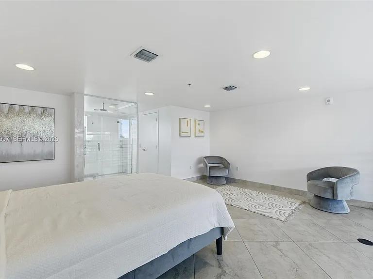 421 Meridian Ave #16 — Photo 15