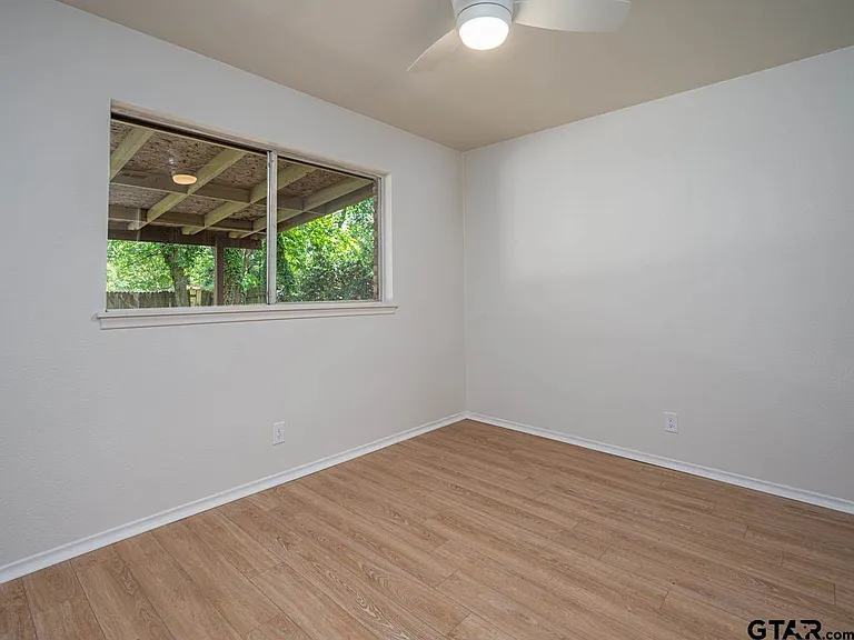 509 Winchester Dr — Photo 24