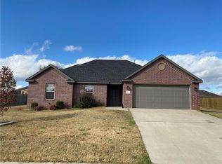 727 Harper Dr, Pea Ridge, AR 72751