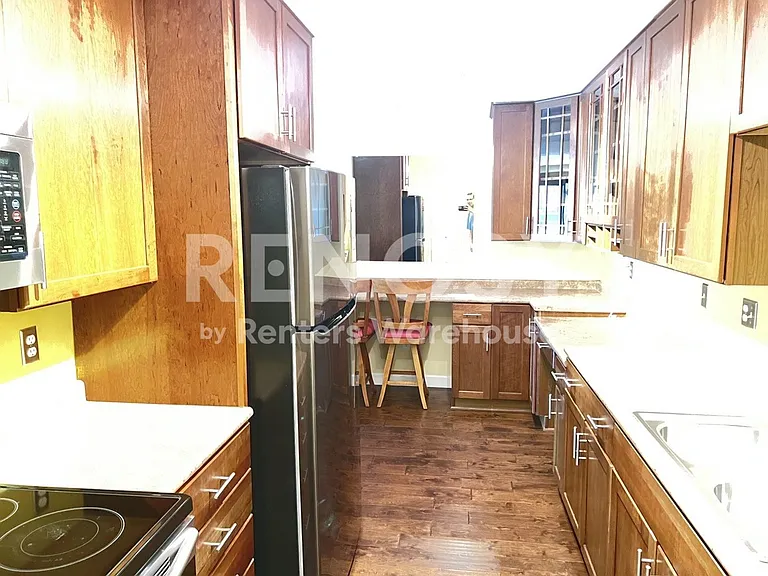 1304 W Medicine Lake Dr #118 — Photo 21