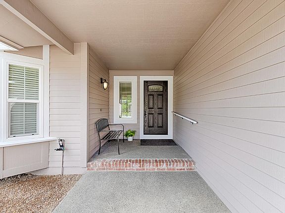 2nd image of 5984 Stone Bridge Road