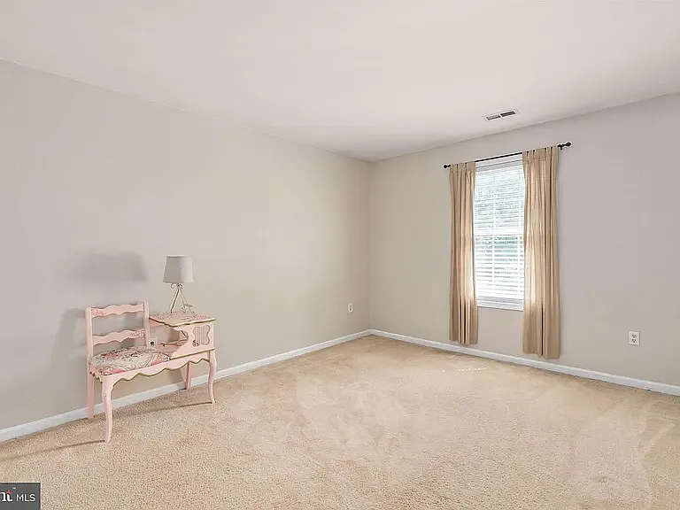 17 Whitestone Dr — Photo 61