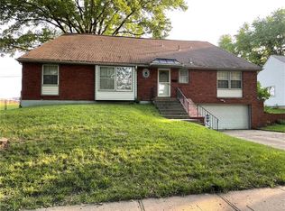 5432 NW 70th St, Kansas City, MO 64151