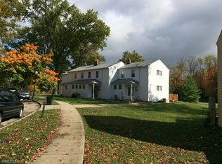 16 Chalmers Ln, Cincinnati, OH 45218