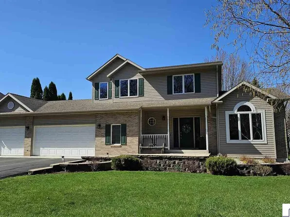 6 McIntosh Dr, New Ulm, MN 56073