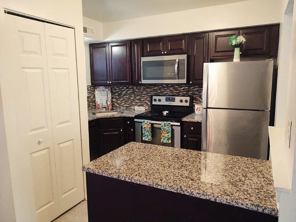 Moorestowne Woods Apartment Homes — Photo 3