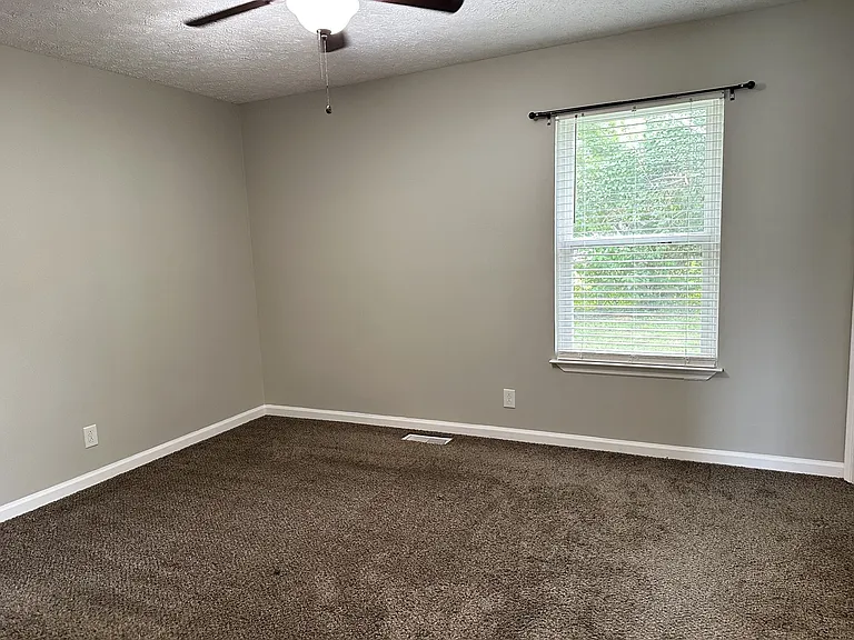 119 Eagle Dr — Photo 10
