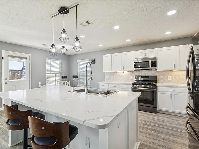 12223 Windsor Bay Ct — Photo 12