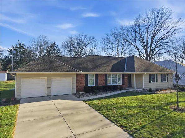 6909 W 98th Ter, Overland Park, KS 66212