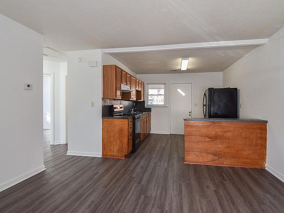 3rd image of 6957 S Kenwood Dr