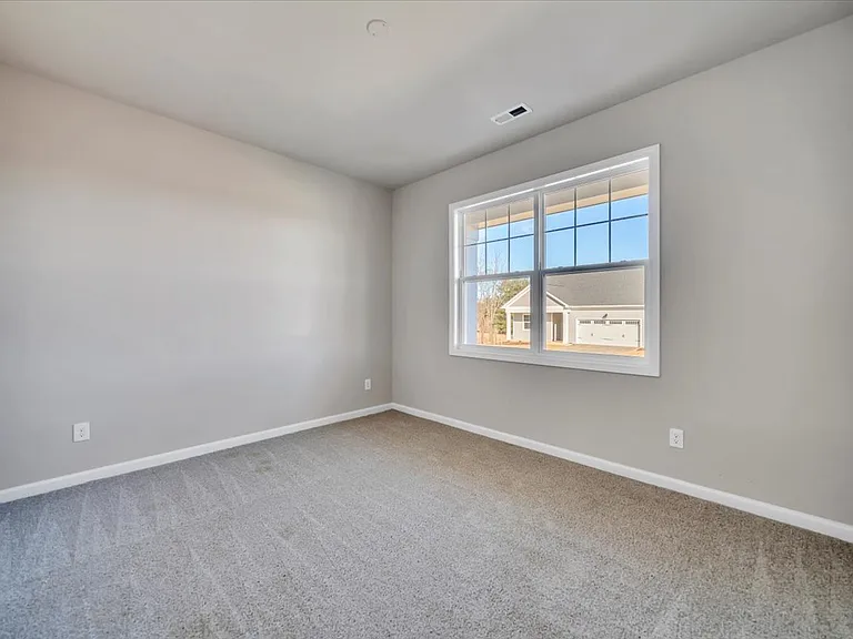 7401 Kings Pointe Dr — Photo 13