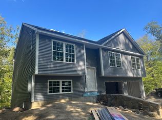 8 Hewlett Rd, New Fairfield, CT 06812