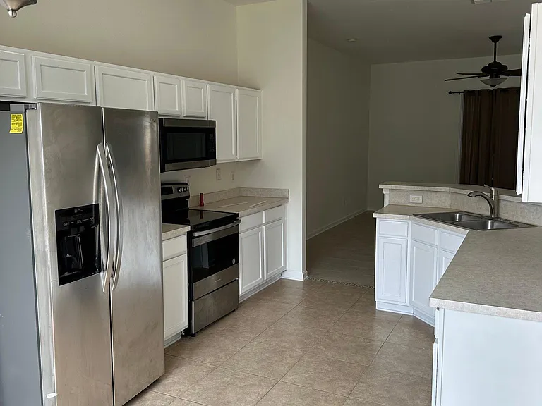 12083 Footman Ct — Photo 5