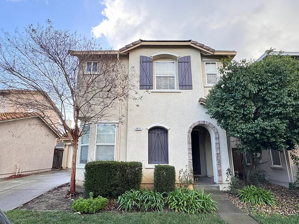 2451 Hanson Dr