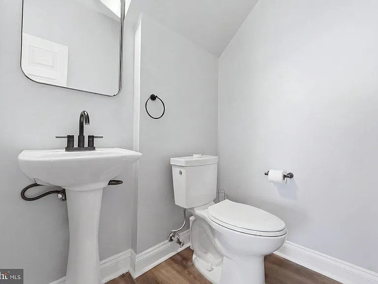832 Estuary Dr — Photo 8